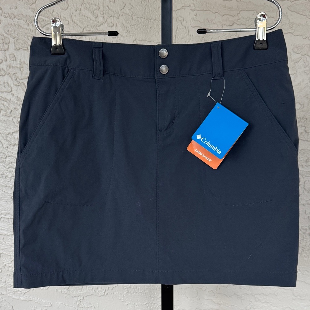 Columbia Trail Skort Women’s Size 10. OMNI-SHIELD fabric. India Ink color